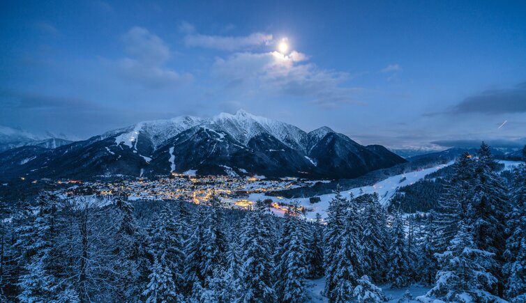 Seefeld bei Nacht