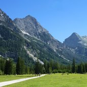 via alpina karwendeltal bei larchetalm