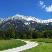 radwanderweg westlich von scheffau am wilden kaiser