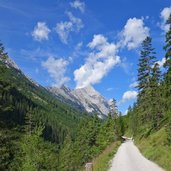 forstweg wanderweg gaistal und mieminger kette