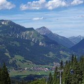 ehrwalder alm bahn darunter lermoos