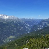 dreilaendereck aussicht auf engadin und samnaungruppe