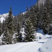 weg zur wettersteinhuette winter rodelbahn fr