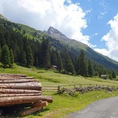 jamtal strasse oberhalb von menta alm