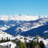 winter ansicht serfaus dahinter kauns kaunerberg und fendels fr