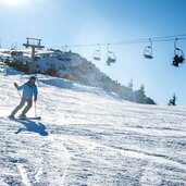 Kaiserwinkl Urlaub Aktivitaeten Skifahren
