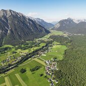 Leutaschtal mit Blick Richtung Unterleutasch