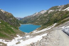 blick auf kartell speicher fahrweg zur darmstaedter huette