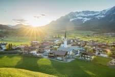 Ortsaufnahme Fruehling Ellmau