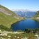 wildsee vom weg a aus dahinter loferer steinberge und wanderer