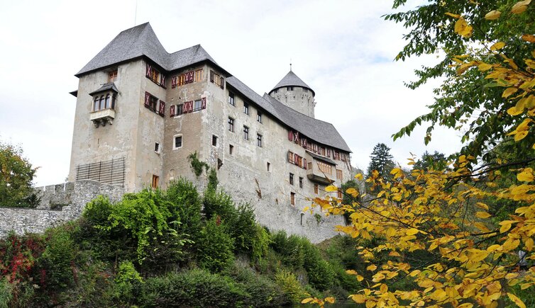 Schloss Matzen Herbst